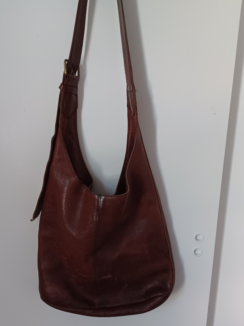 Classic Brown Leather Shoulder Bag